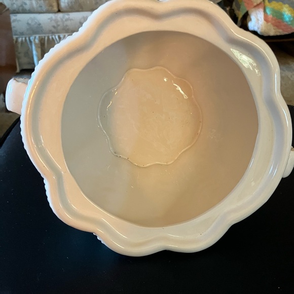 A BLUE SKY CHICKEN COVERED CASSEROLE DISH NEST PORCELAIN WHITE.9 x 9 BUY NOW - Picture 10 of 16